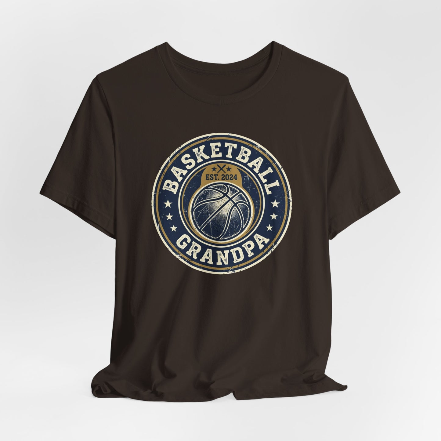 Basketball Grandpa Est. 2024 T-Shirt | Vintage Badge Tee | Familiengeschenk