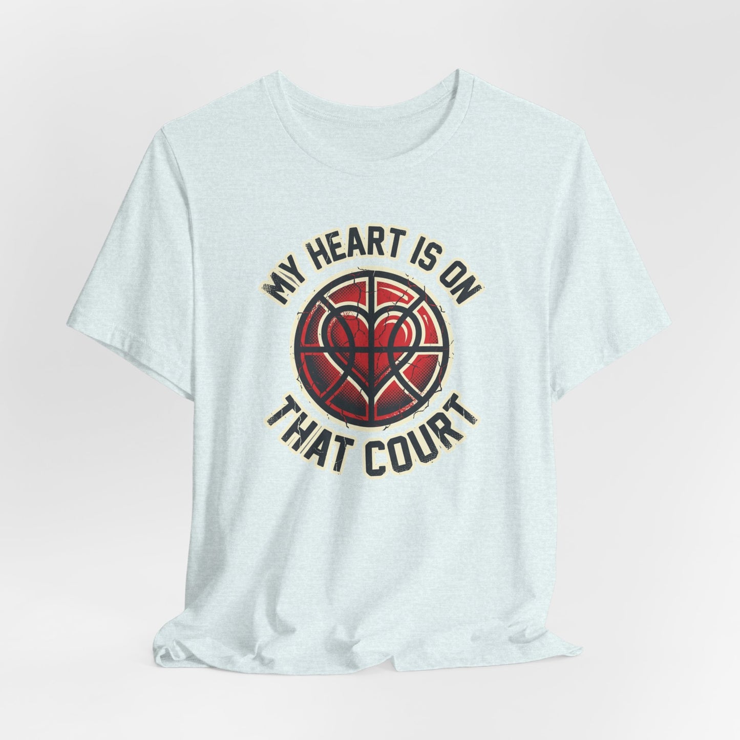 My Heart Is On That Court Basketball T-Shirt | Rot & Schwarz | Perfektes Geschenk